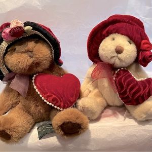 Dutchuss and Lil Dutchess Russ Teddy Bears Collectible w/ Velvet Hats & Hearts